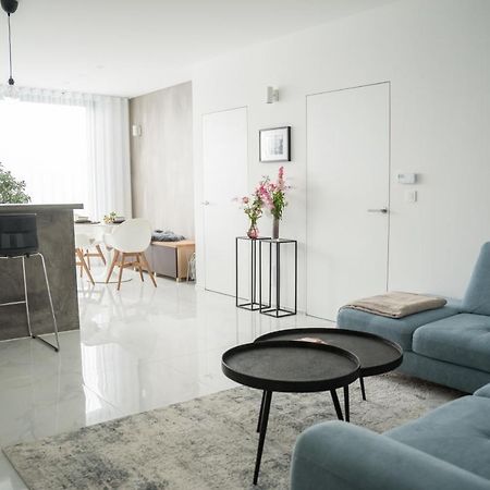 Blue Yvey Apartment Турут Екстериор снимка