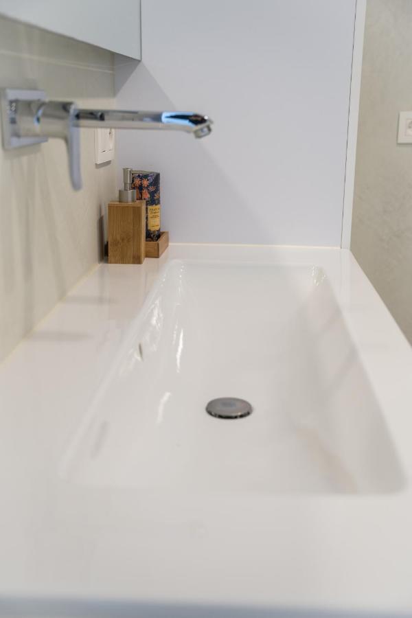 Blue Yvey Apartment Турут Екстериор снимка