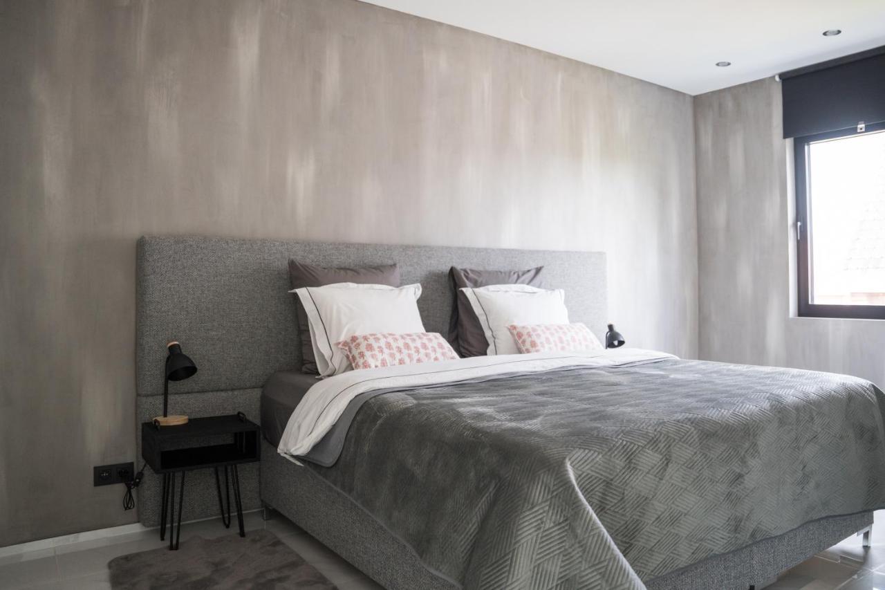 Blue Yvey Apartment Турут Екстериор снимка