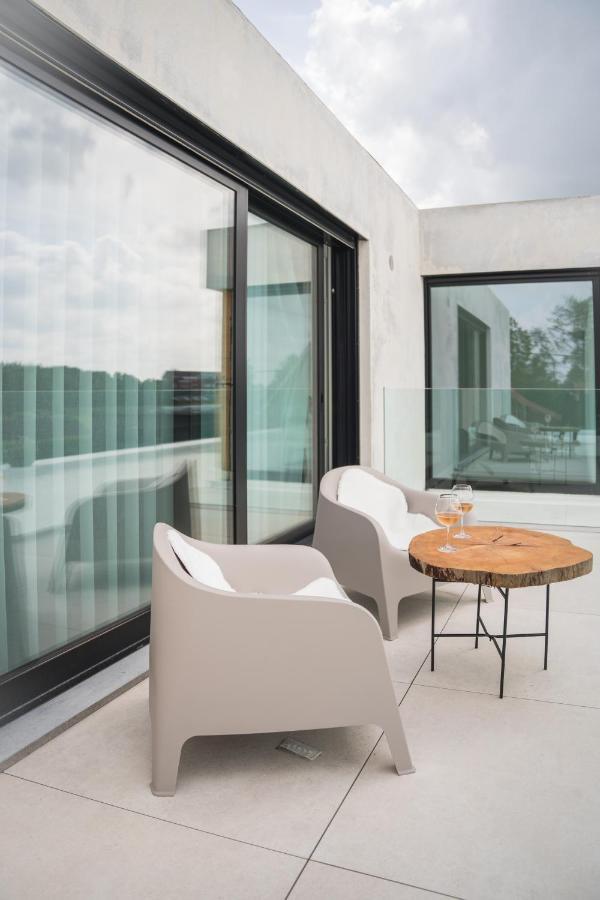 Blue Yvey Apartment Турут Екстериор снимка