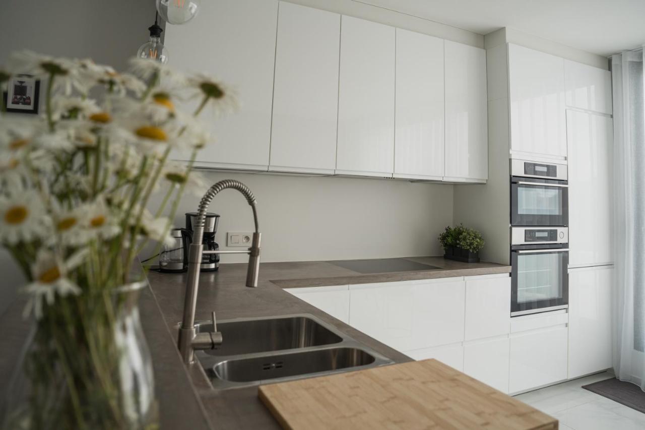 Blue Yvey Apartment Турут Екстериор снимка